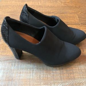 EUC Donald Pliner Evelyn Pumps Size 7